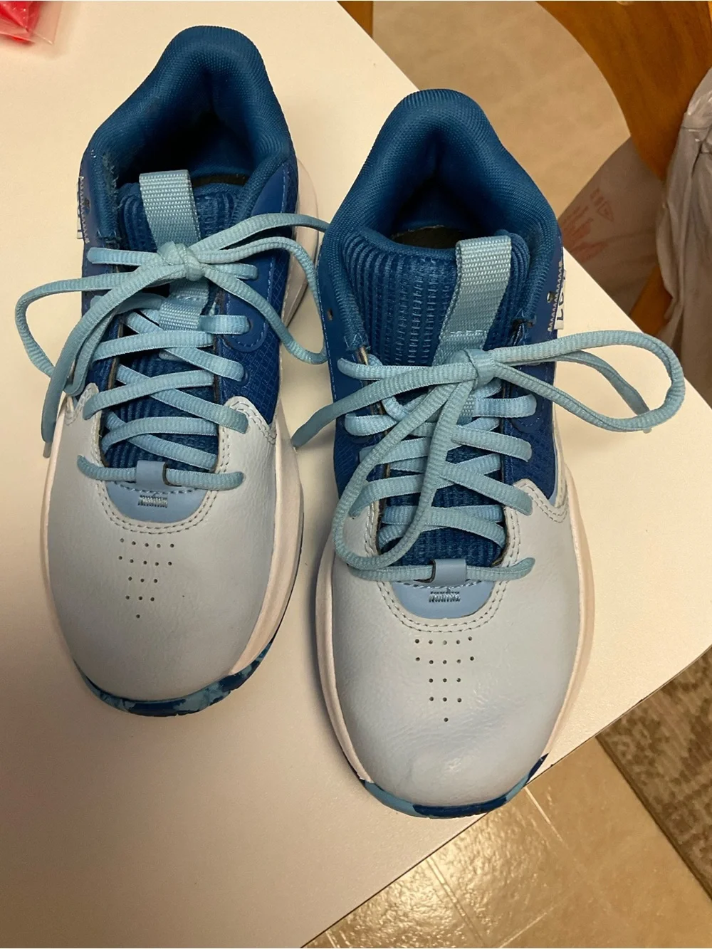 Under Armour Lockdown 7 Basketball Sneakers